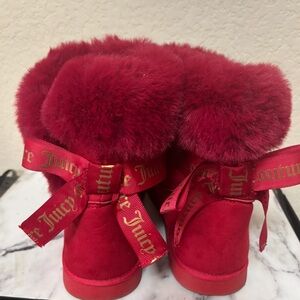 Juicy Couture Red Boots with Fur and Ribbon